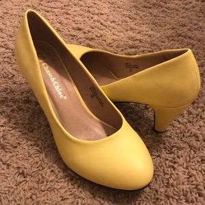 Pastel yellow heels